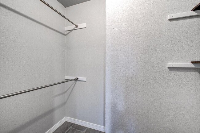 Building Photo - 12925 Covington Trail