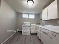 Building Photo - 2049 Worthington Ave
