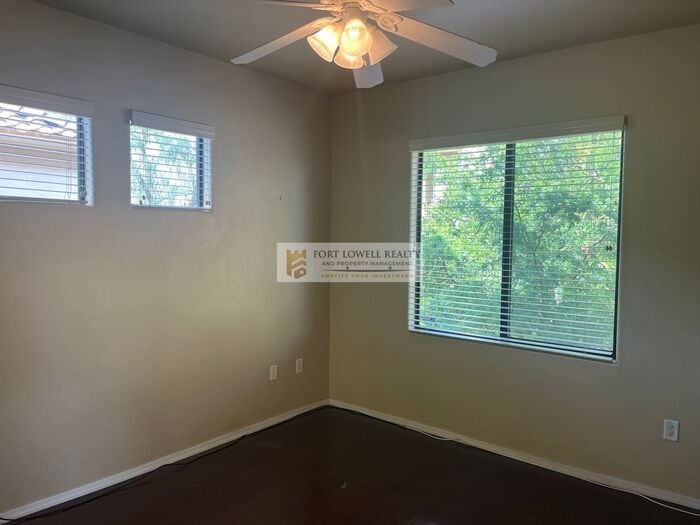 Building Photo - 2550 E River Rd