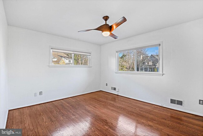 Building Photo - 1126 Ormond Ct