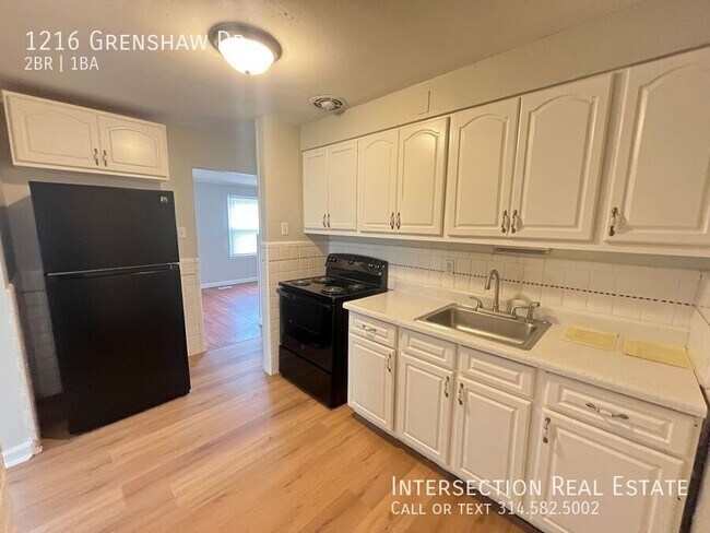 Building Photo - 1216 Grenshaw Dr