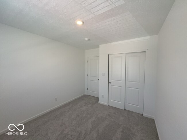 Building Photo - 3489 Briarwick Dr