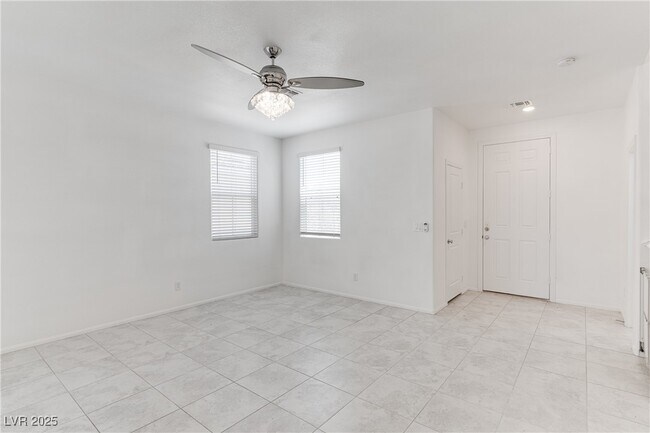 Building Photo - 1118 E Dorrell Ln