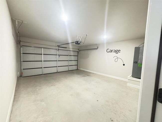 Building Photo - 3100 SW Lovely Ln