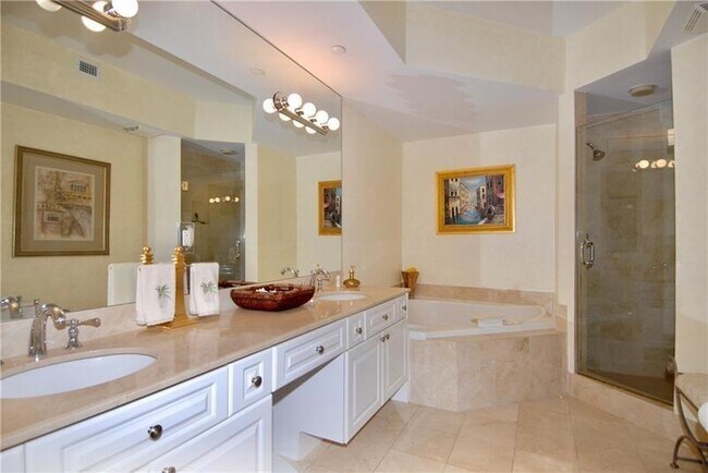 Building Photo - 3200 N Ocean Blvd