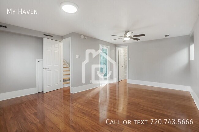 Building Photo - 2061 S Wolff St