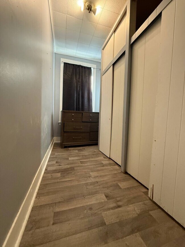 Building Photo - 11339 S Langley Ave