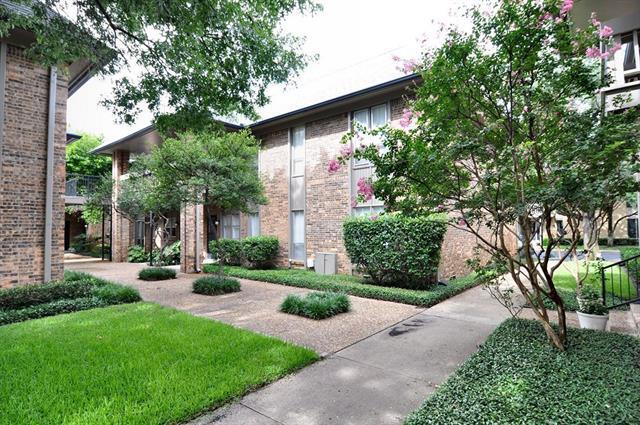 Building Photo - 10767 Villager Rd