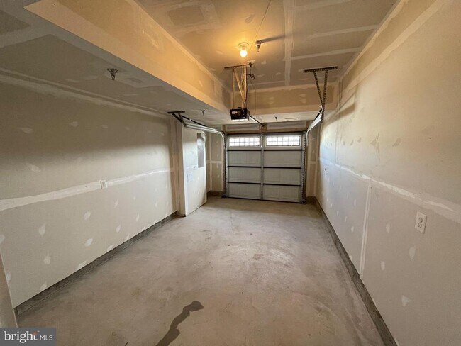 Building Photo - 20687 Heron Landing Dr