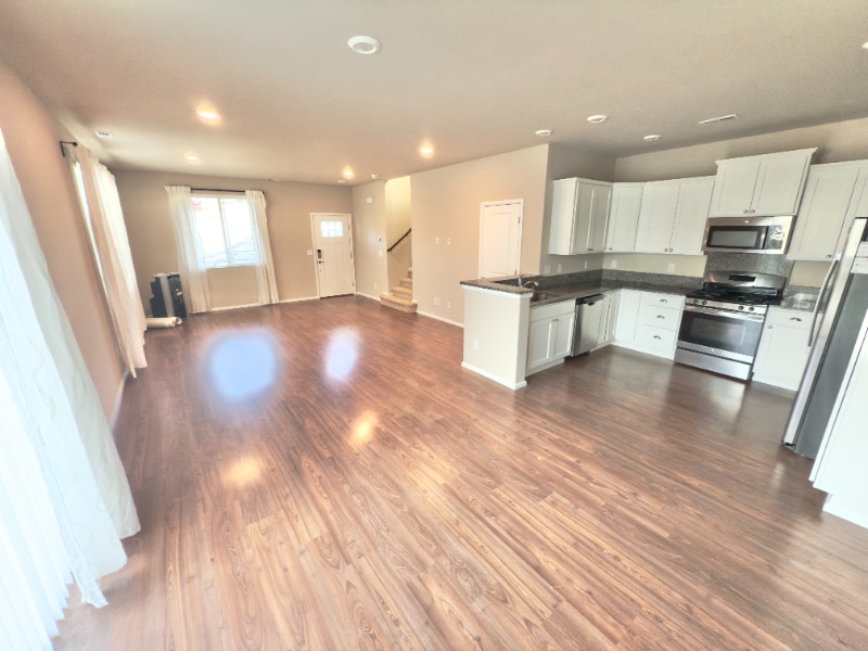 Building Photo - 3453 Juno St NE