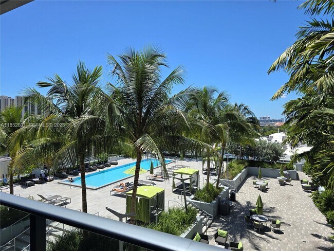 Building Photo - 2960 NE 207th St