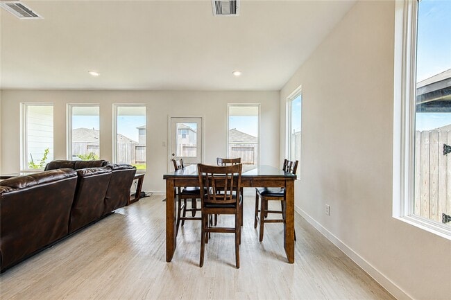 Building Photo - 21614 Springhill Grv Ln