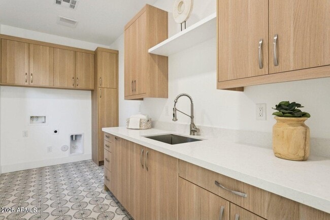 Building Photo - 6330 N 10th Dr