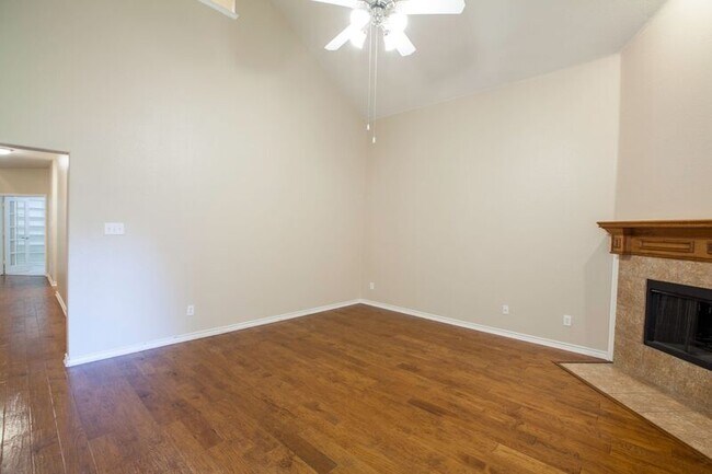 Building Photo - 13856 Fall Harvest Dr
