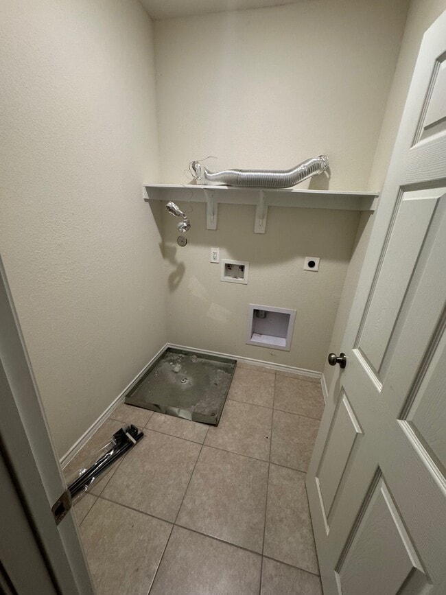 Building Photo - 10412 Marston Vineyard Dr