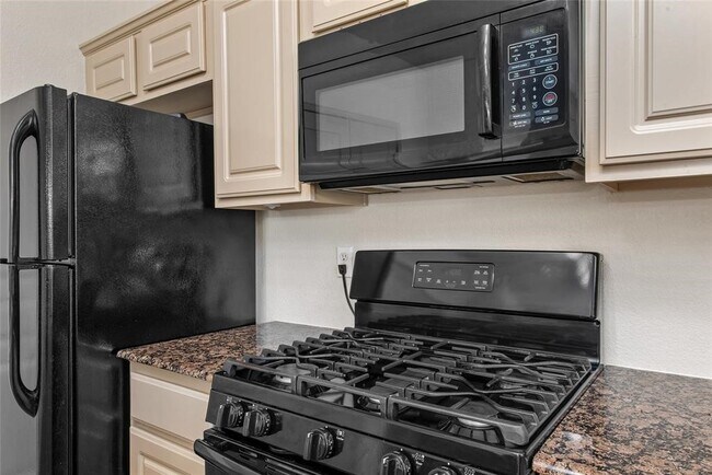 Building Photo - 20706 Stewart Crest Ln