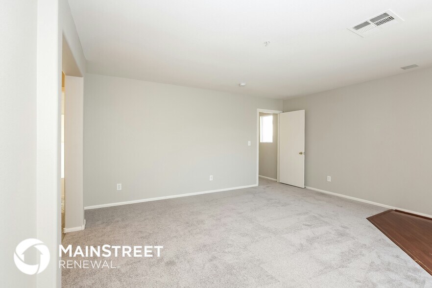 Building Photo - 2929 Sapphire Sands Ct