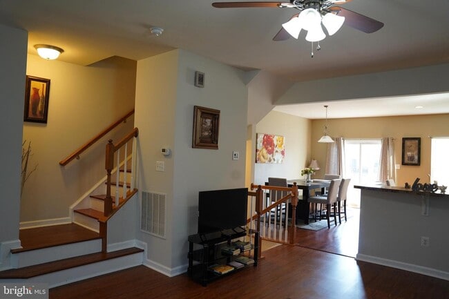 Building Photo - 59 Creekside Ct