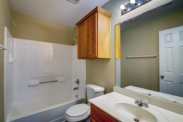 Building Photo - 7302 Cresswell Dr