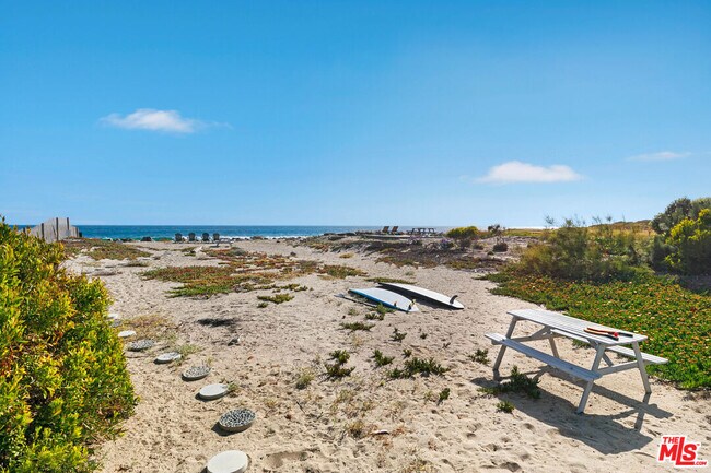 Building Photo - 30830 Broad Beach Rd