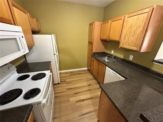 Building Photo - 4802 51st St W