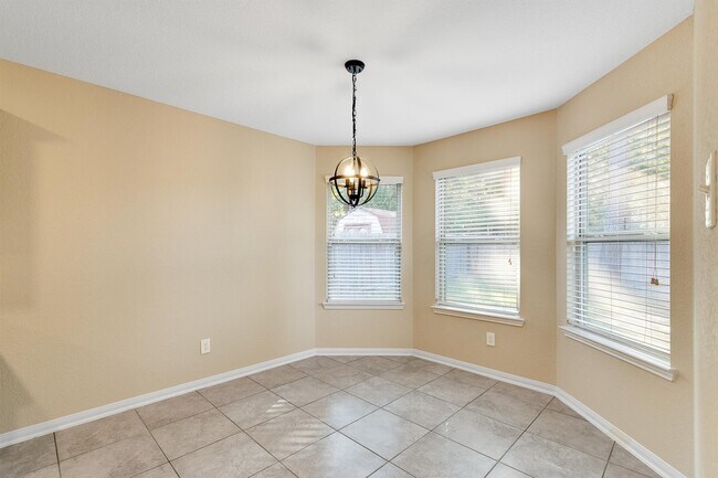 Building Photo - 5540 S Buffalo Cir