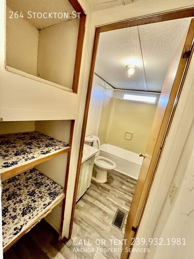 Building Photo - 264 Stockton St