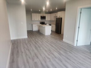 Building Photo - 2 BLOCKS FROM BEACHMONT TRAIN STATION CALL FOR COST DETAILS