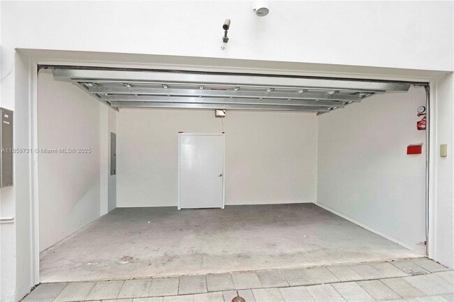 Building Photo - 10541 NW 66th St