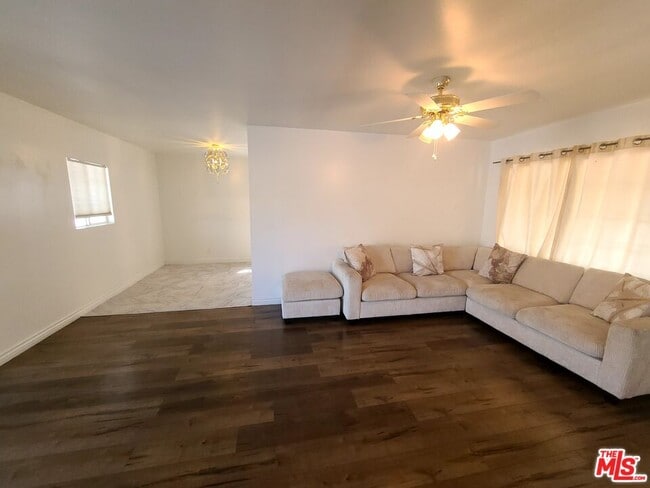 Building Photo - 18133 Lull St