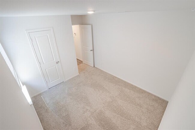 Building Photo - 4302 Freya Pointe Dr