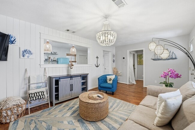 Building Photo - 3101 Kleinmann Ave