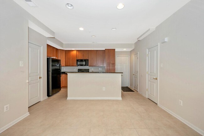 Building Photo - Desirable Two Level Condo For Lease - Not Pet Friendly