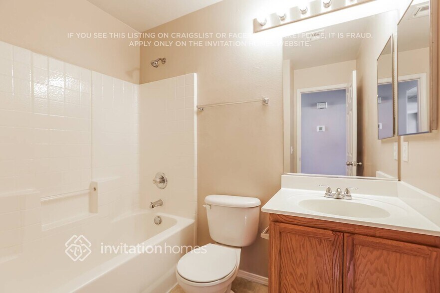 Building Photo - 6554 E Coronado Canyon Ave