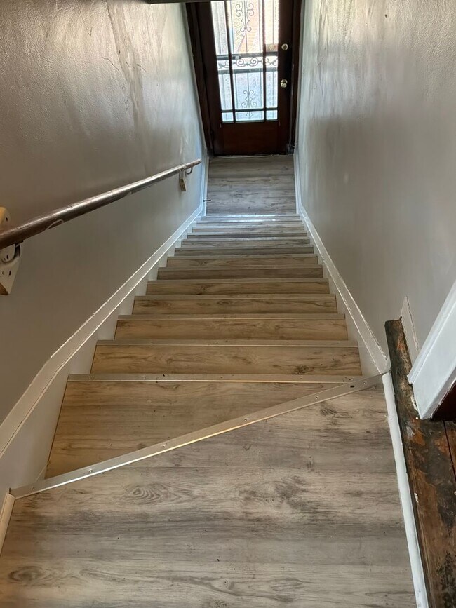 Building Photo - 2445 N 50th St