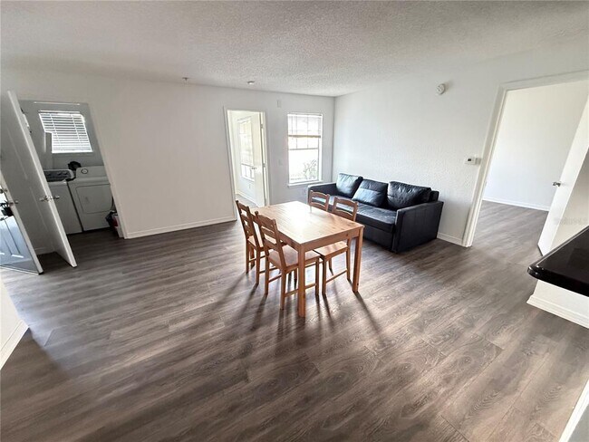 Building Photo - 4105 Tropical Isle Blvd