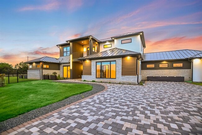 Building Photo - 1806 Lauren Dr