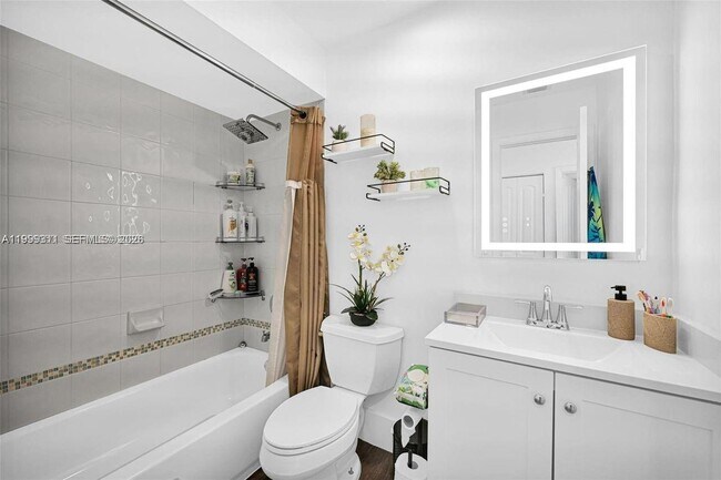 Building Photo - 13416 SW 108th St Cir N