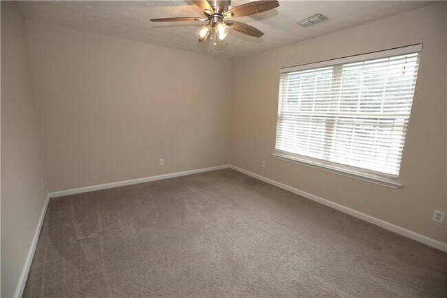 Building Photo - 514 Carrington Ct