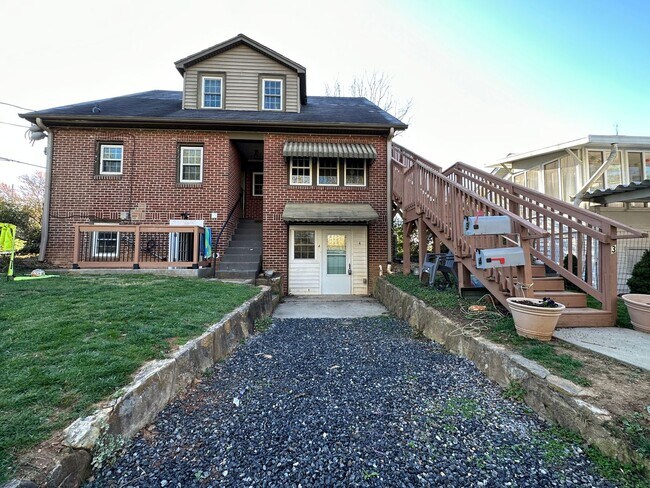 Building Photo - 89 Vermont Ave
