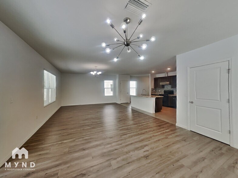 Building Photo - 1016 Ashentree Dr