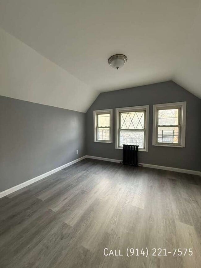 Building Photo - 76 Bruce Ave