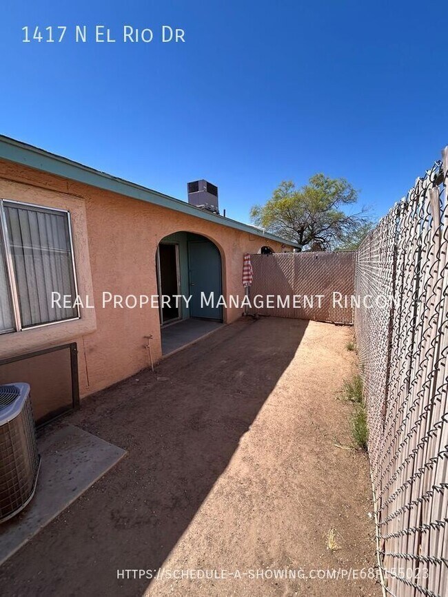 Building Photo - 1417 N El Rio Dr