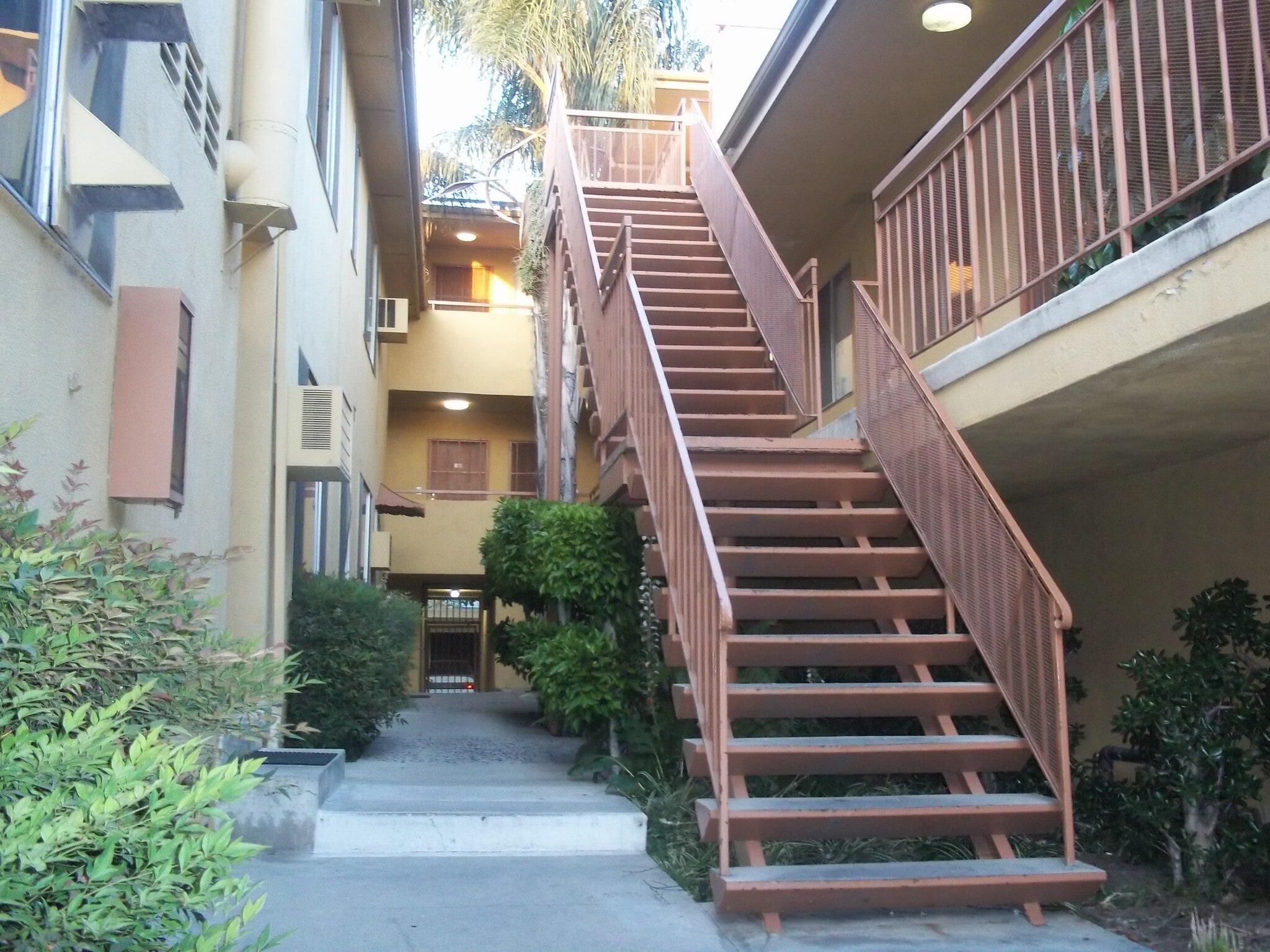 Building Photo - 5430 Corteen Pl