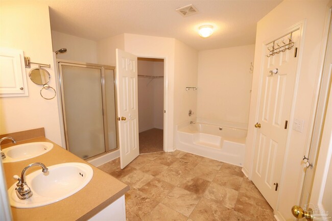 Building Photo - 5101 Chinook Ave