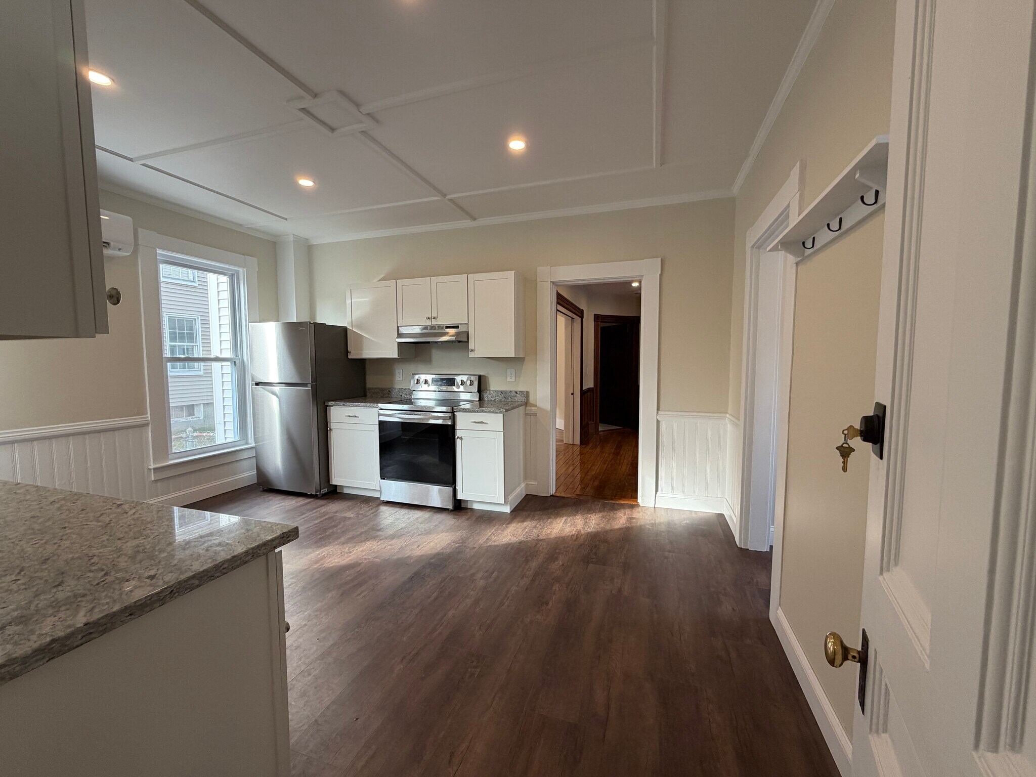 Building Photo - 5 Walker St