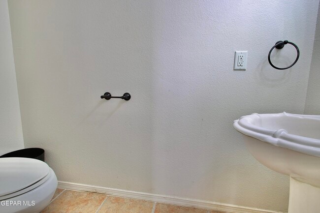 Building Photo - 12229 Kingsgate Ct