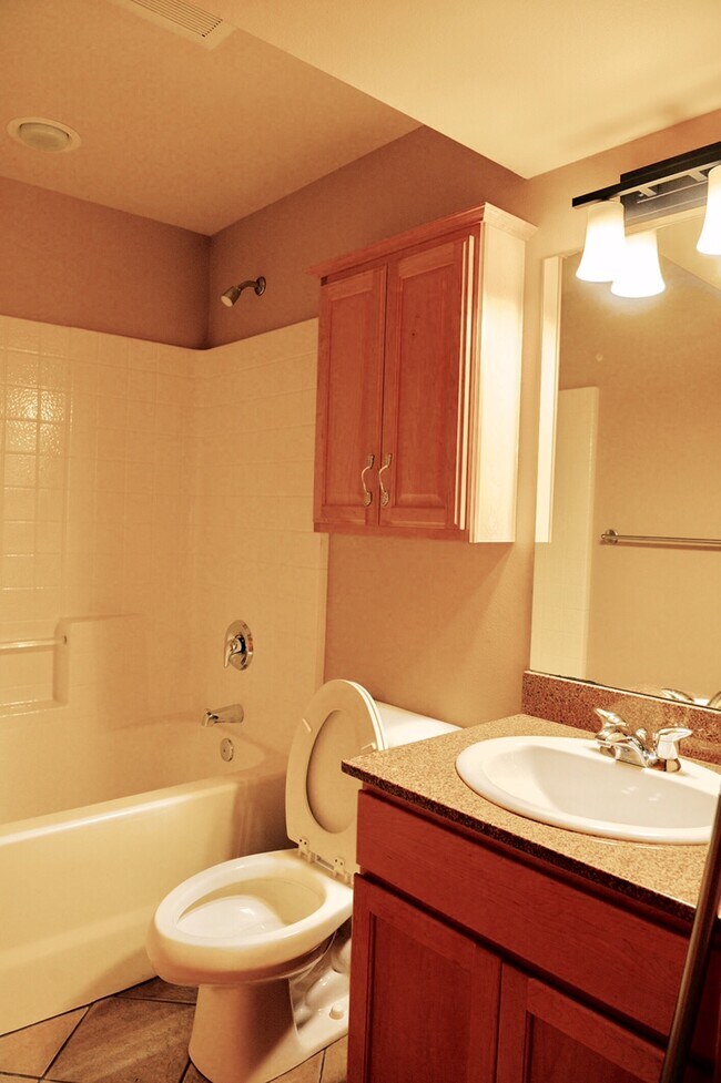 Building Photo - 6533 35th Ave NE