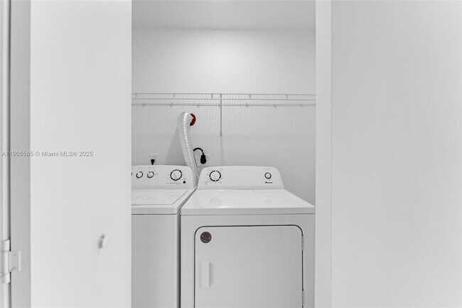 Building Photo - 1 Curtiss Pkwy