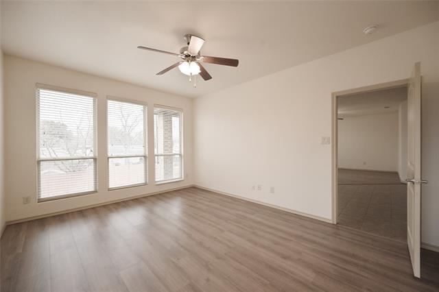 Building Photo - 2908 Bahar Dr